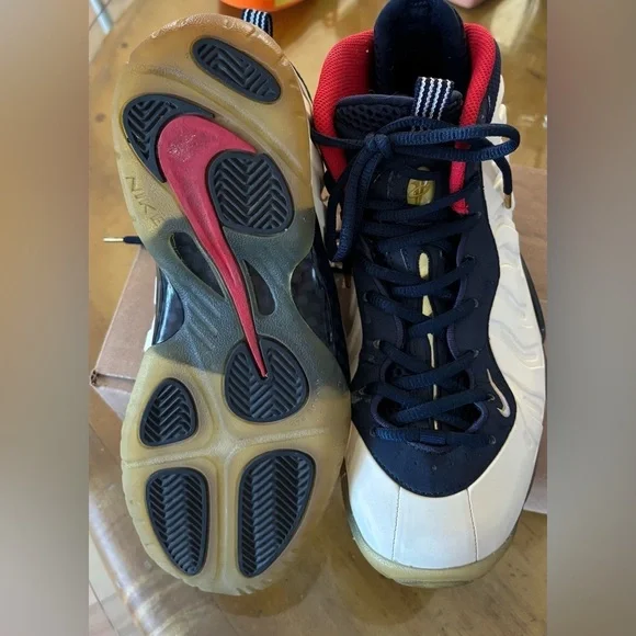 Nike Air foam posite Olympic model
6.5Y - Picture 2 of 4